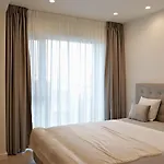 Milky Way I 2 Bedroom Apartment Rare Find In Aviatiei
