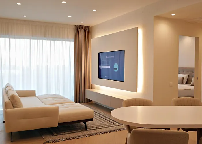 Milky Way I 2 Bedroom Apartment Rare Find In Aviatiei
